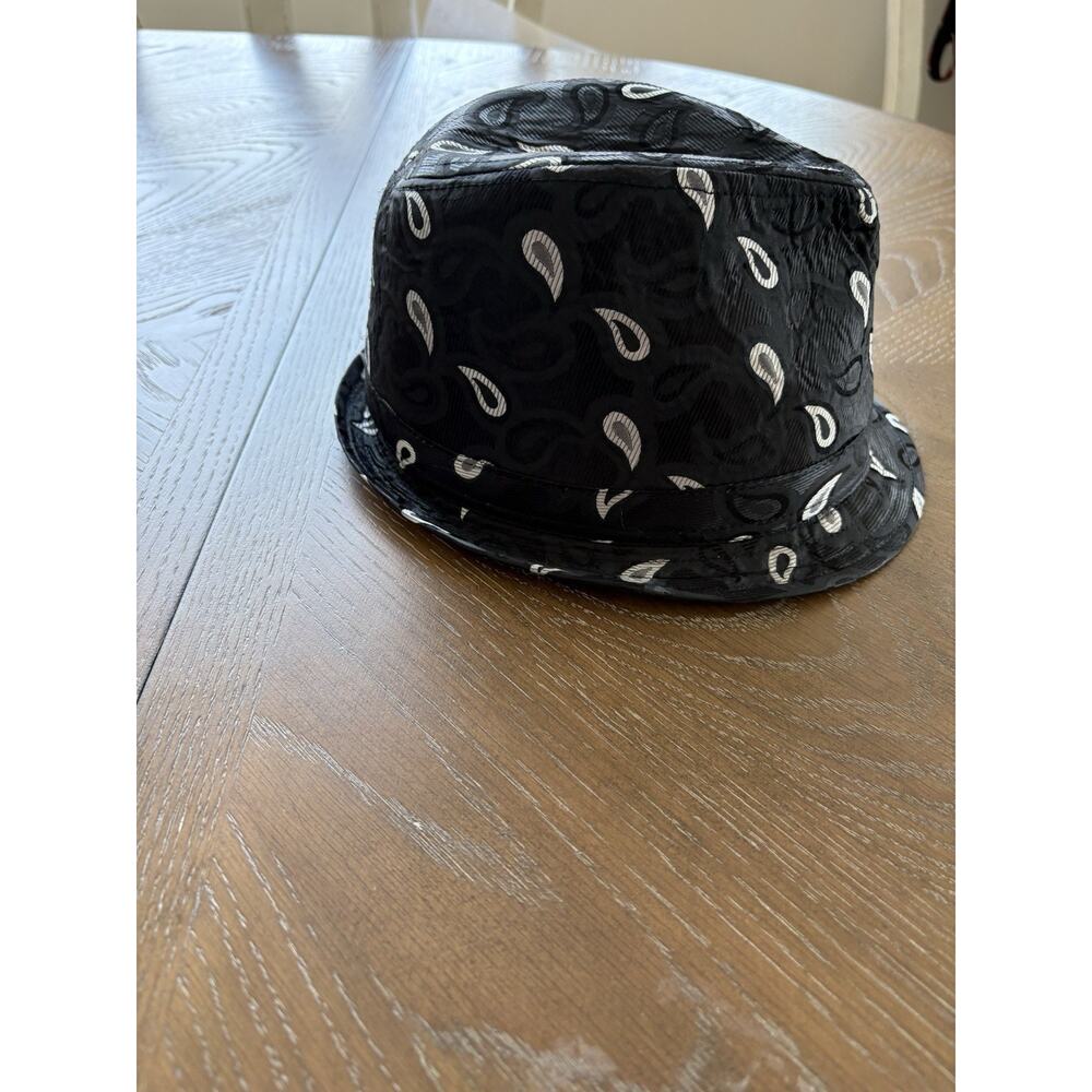 Milani Black White Paisley Fedora Hat Italian Design Microfiber MF 1654-1 M/L